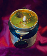Load image into Gallery viewer, Bune money candle